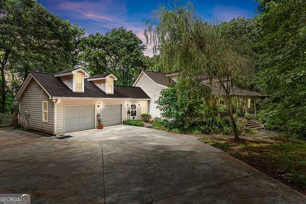 1.53 Acres of Land with Home for Sale in Hoschton, Georgia