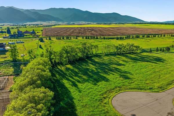 1 Acre of Residential Land for Sale in Bozeman, Montana