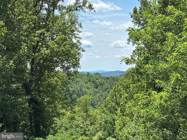 6.53 Acres of Land with Home for Lease in Sperryville, Virginia