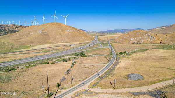 1.48 Acres of Residential Land for Sale in Tehachapi, California