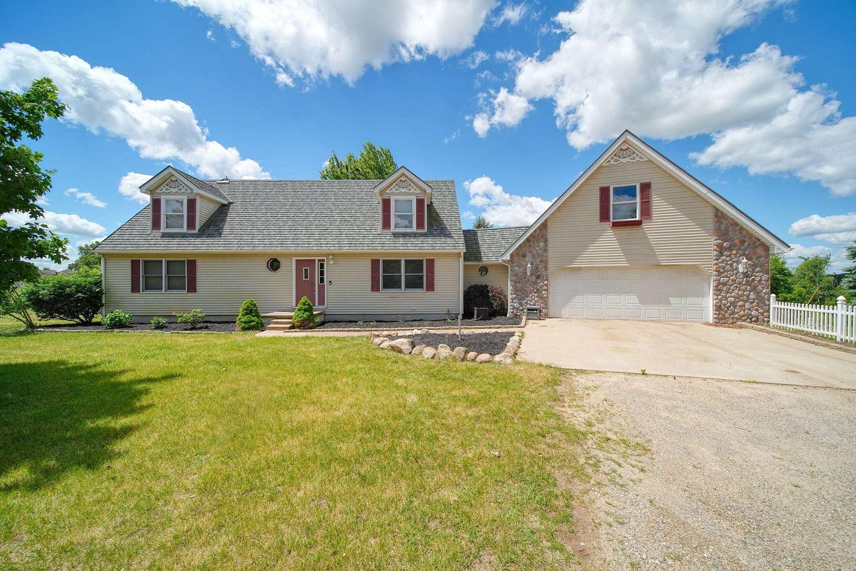 7.22 Acres of Land with Home for Sale in Brooklyn, Michigan