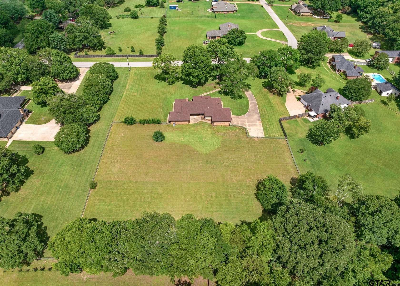 2.18 Acres of Land with Home for Sale in Flint, Texas