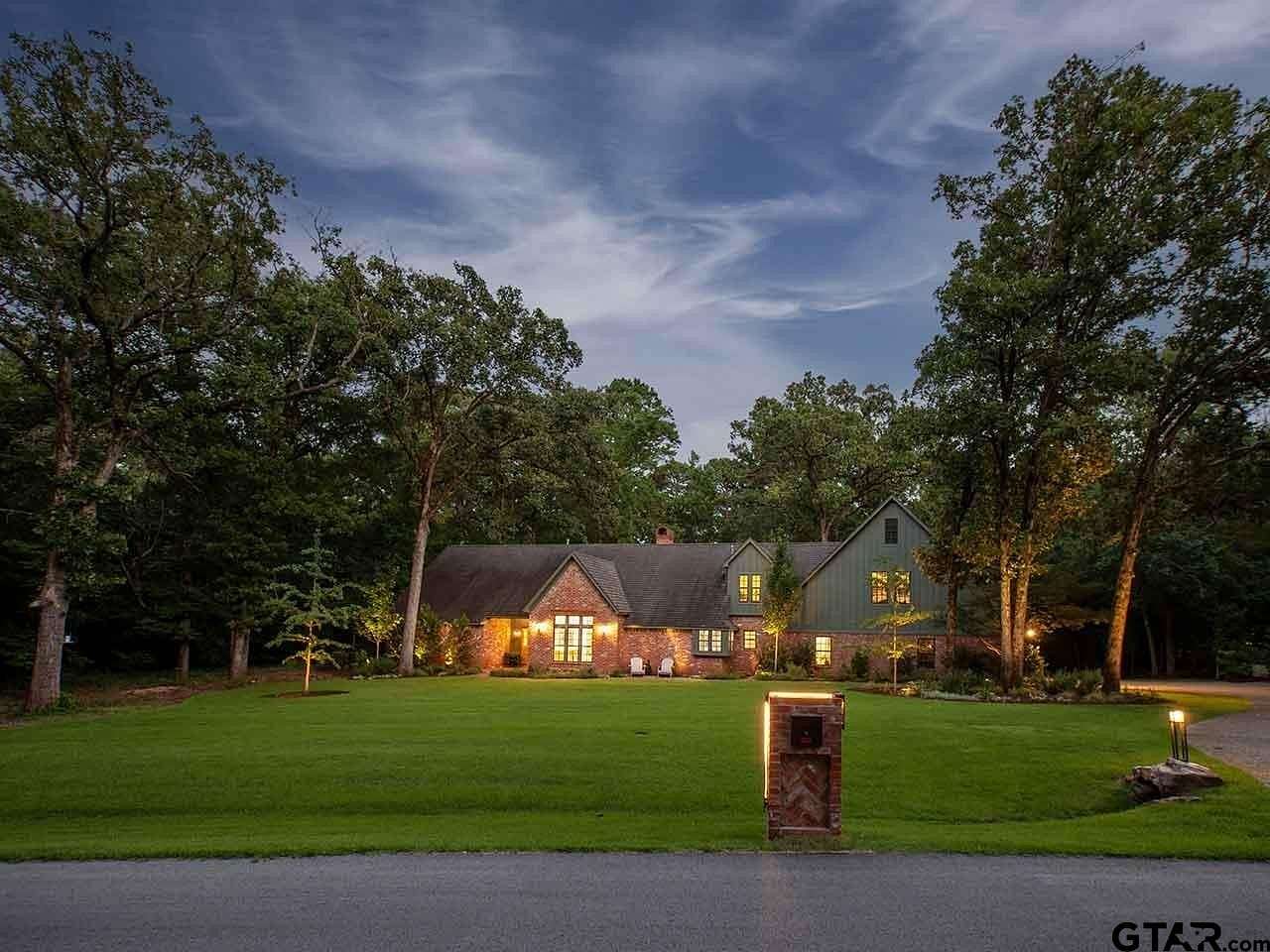 1.5 Acres of Land with Home for Sale in Tyler, Texas