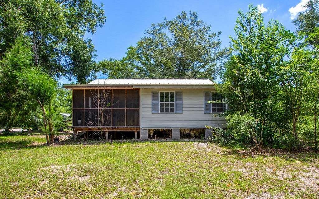 2.1 Acres of Land with Home for Sale in Jennings, Florida