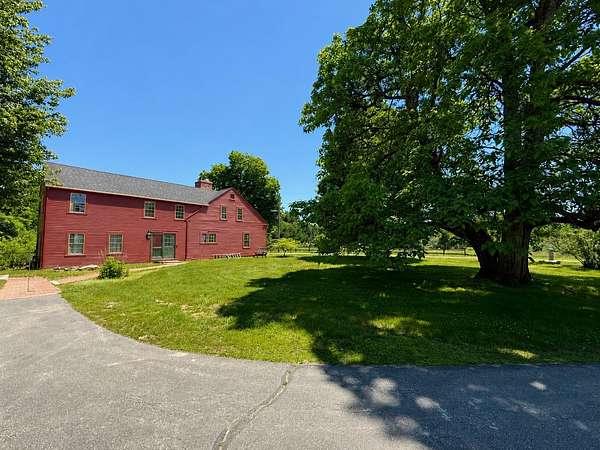 8.18 Acres of Land with Home for Sale in Amherst, New Hampshire
