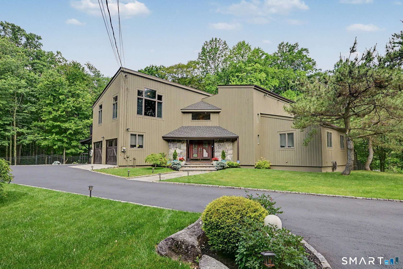 1.78 Acres of Land with Home for Sale in Stamford, Connecticut