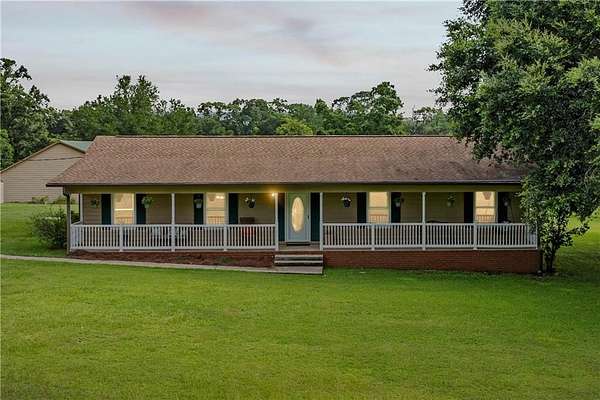 18 Acres of Land with Home for Sale in Irvington, Alabama