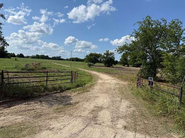 1.73 Acres of Residential Land for Sale in Kaufman, Texas