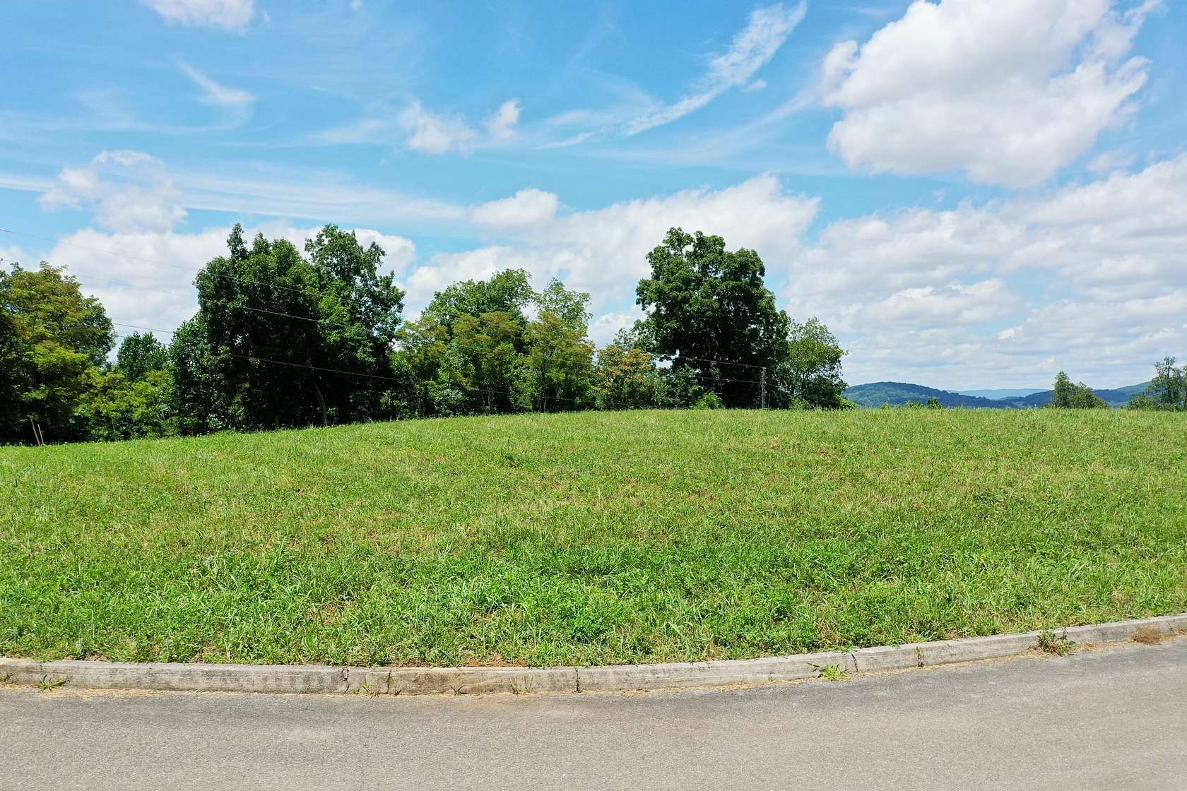 0.67 Acres of Residential Land for Sale in Morristown, Tennessee