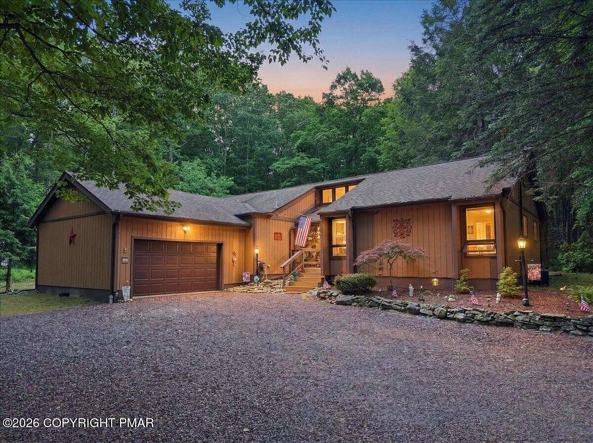 1.7 Acres of Land with Home for Sale in Lake Harmony, Pennsylvania