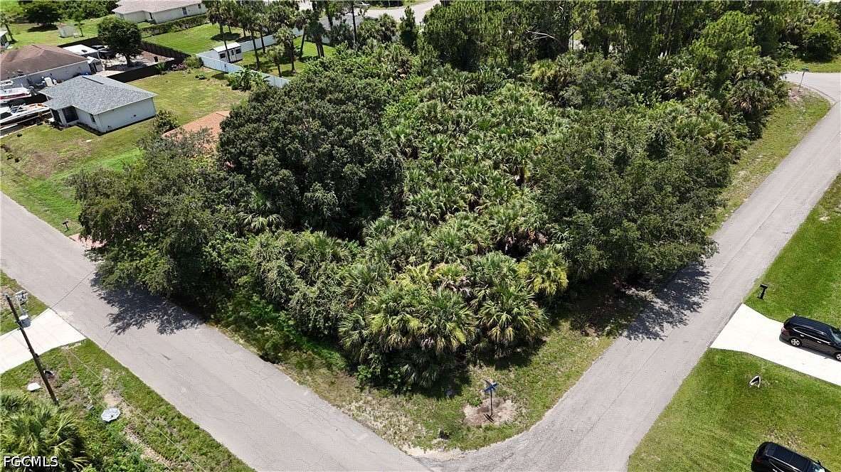 0.31 Acres of Residential Land for Sale in Lehigh Acres, Florida