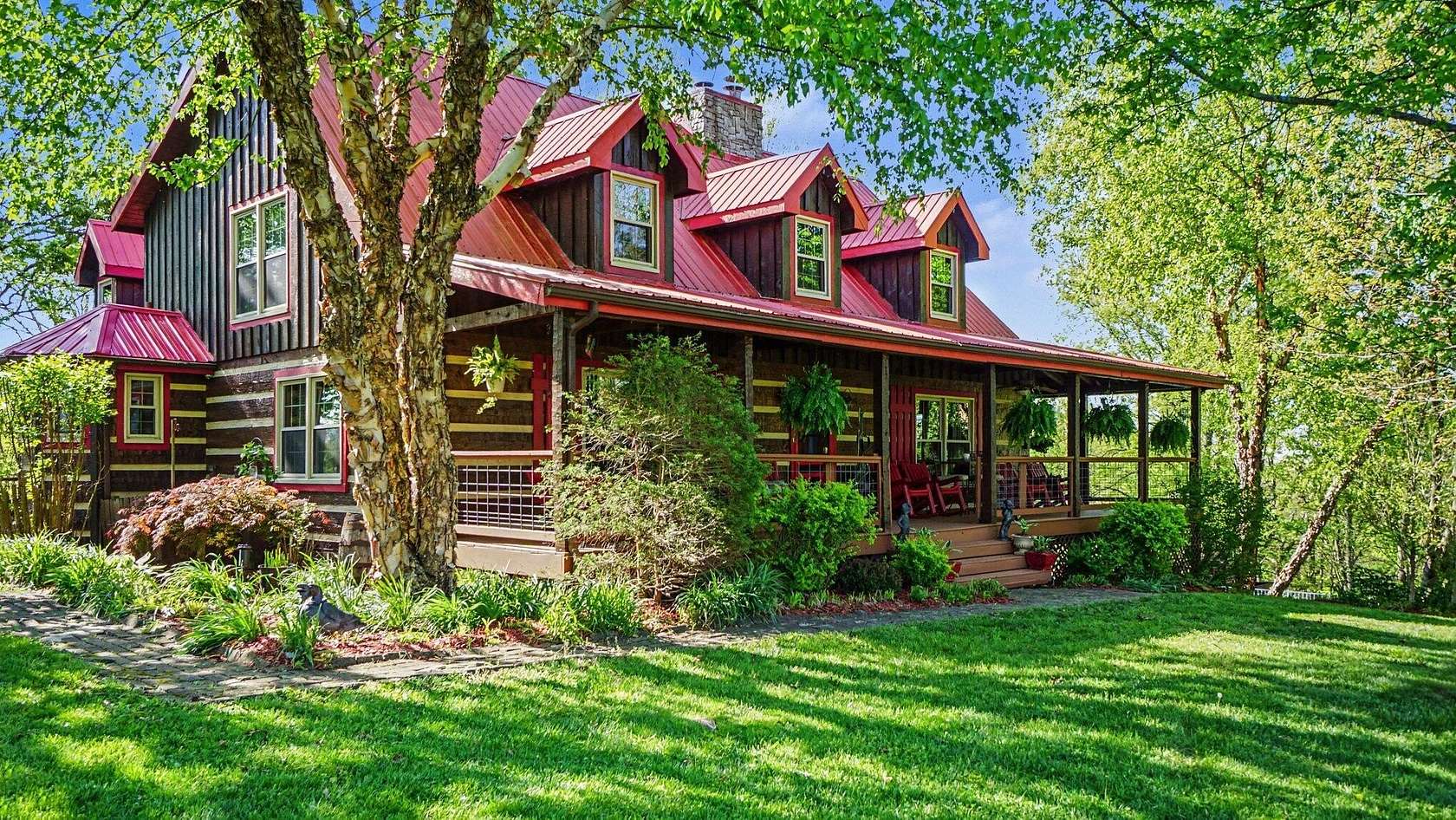 11 Acres of Land with Home for Sale in Sadieville, Kentucky