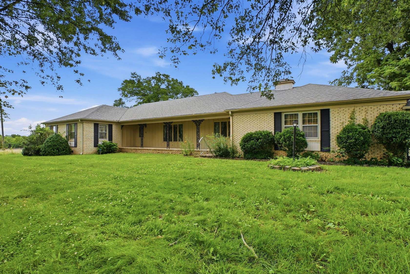 31.4 Acres of Land with Home for Sale in Buffalo, Missouri