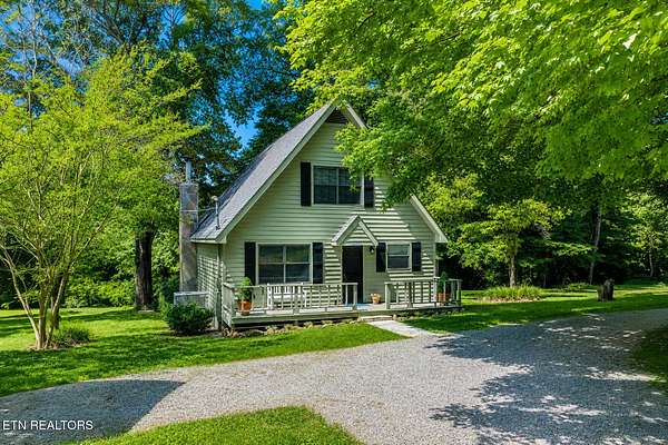 12.6 Acres of Recreational Land with Home for Sale in Andersonville, Tennessee
