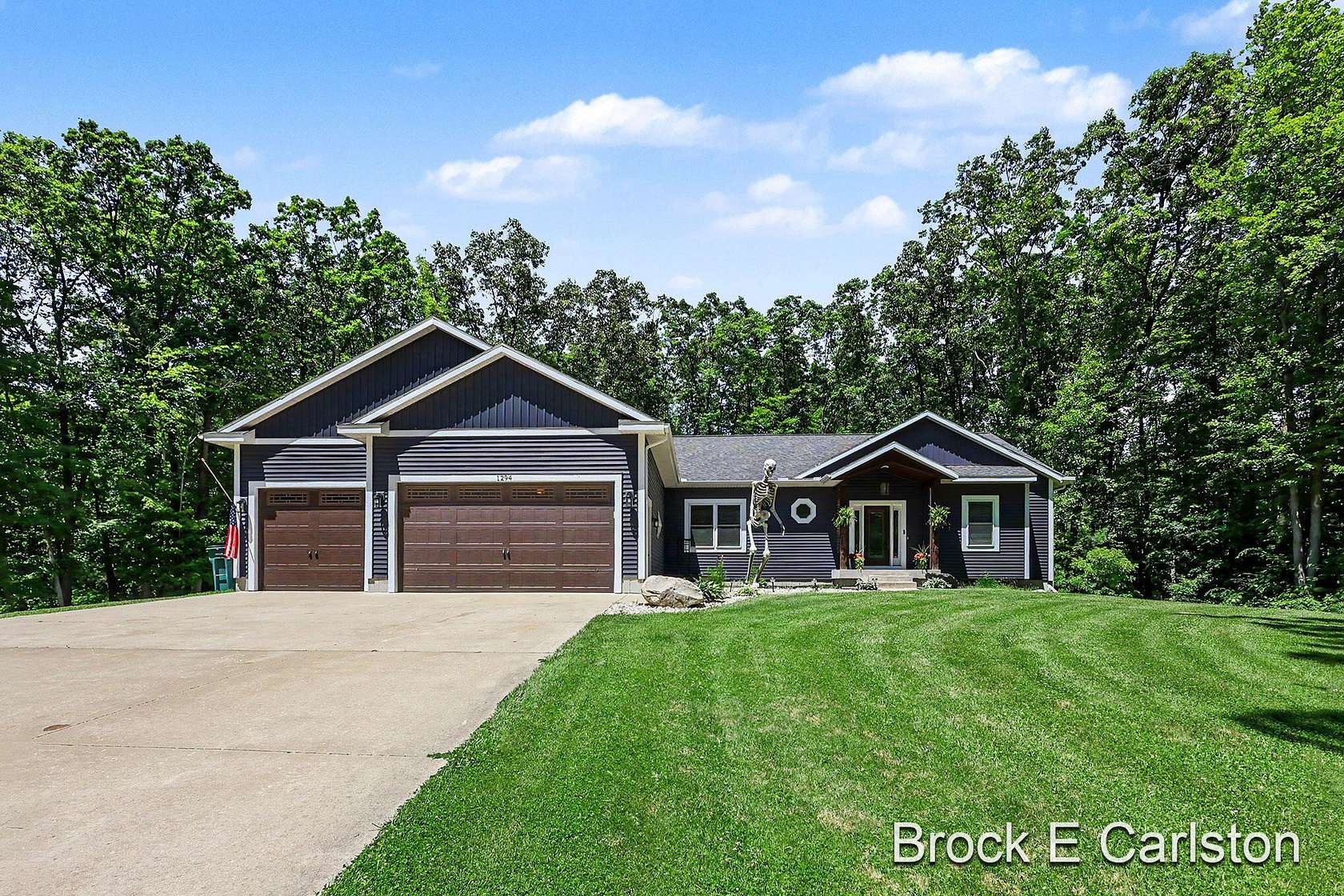 1.6 Acres of Land with Home for Sale in Muskegon, Michigan