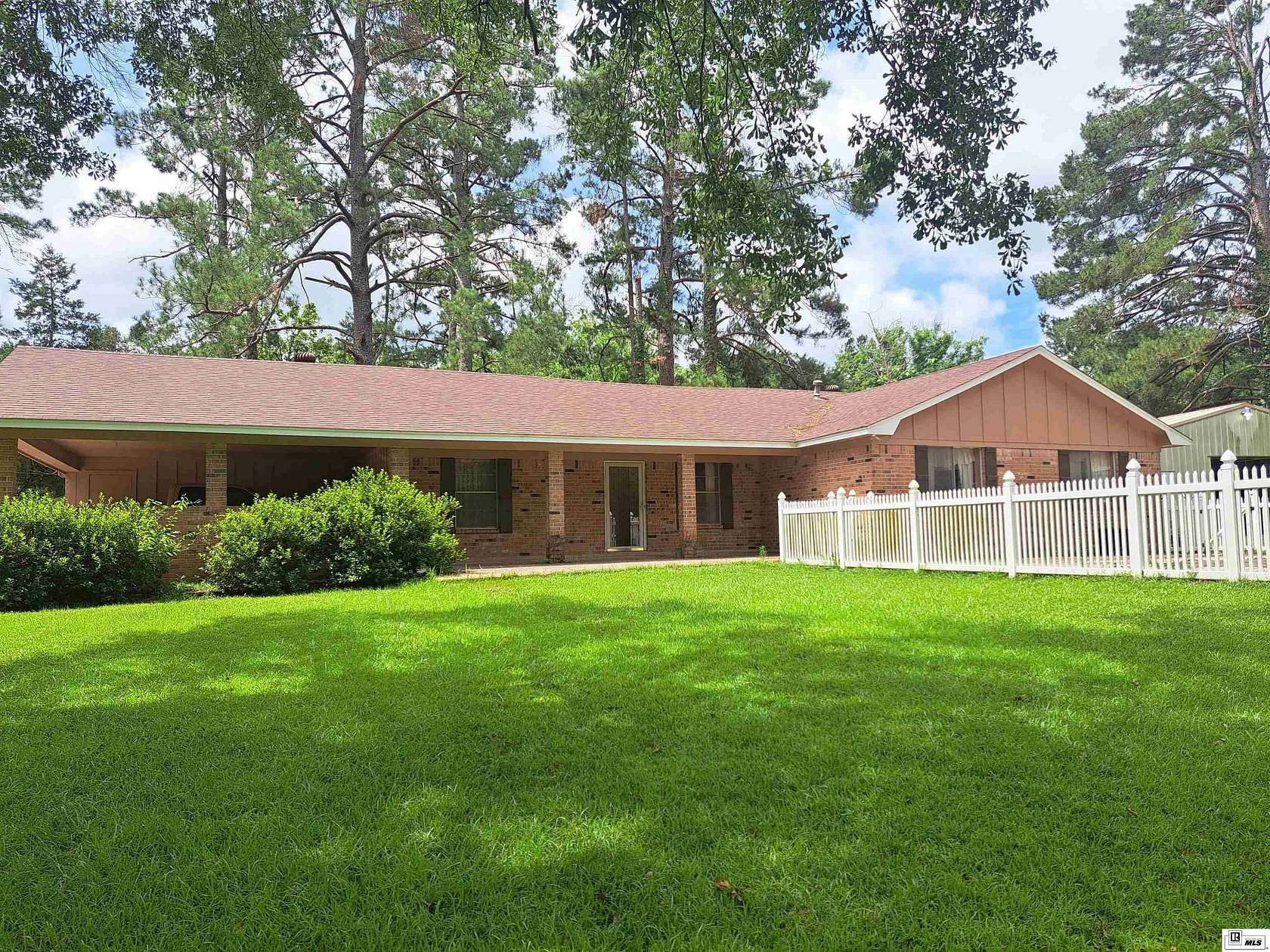 6 Acres of Land with Home for Sale in West Monroe, Louisiana