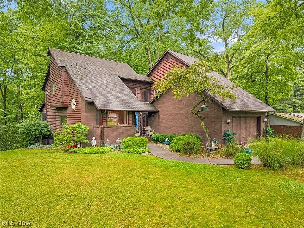 1.6 Acres of Land with Home for Sale in Massillon, Ohio