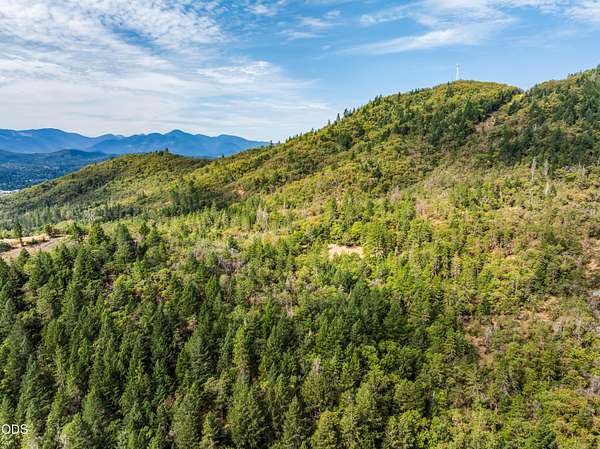 16.3 Acres of Land for Sale in Grants Pass, Oregon