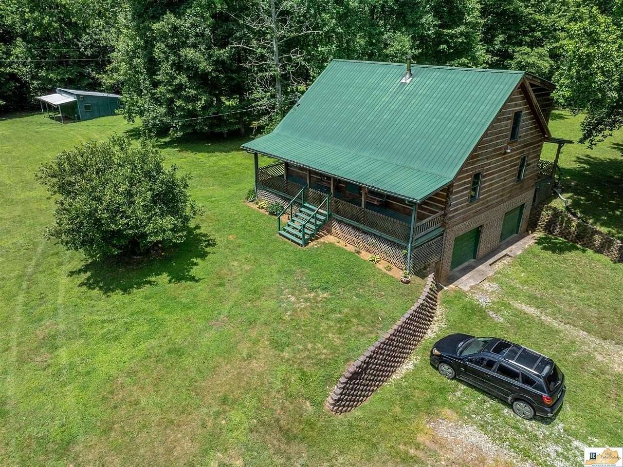 19 Acres of Land with Home for Sale in Edmonton, Kentucky