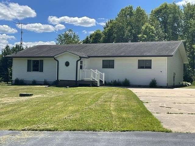 5.28 Acres of Land with Home for Sale in Marshfield, Wisconsin