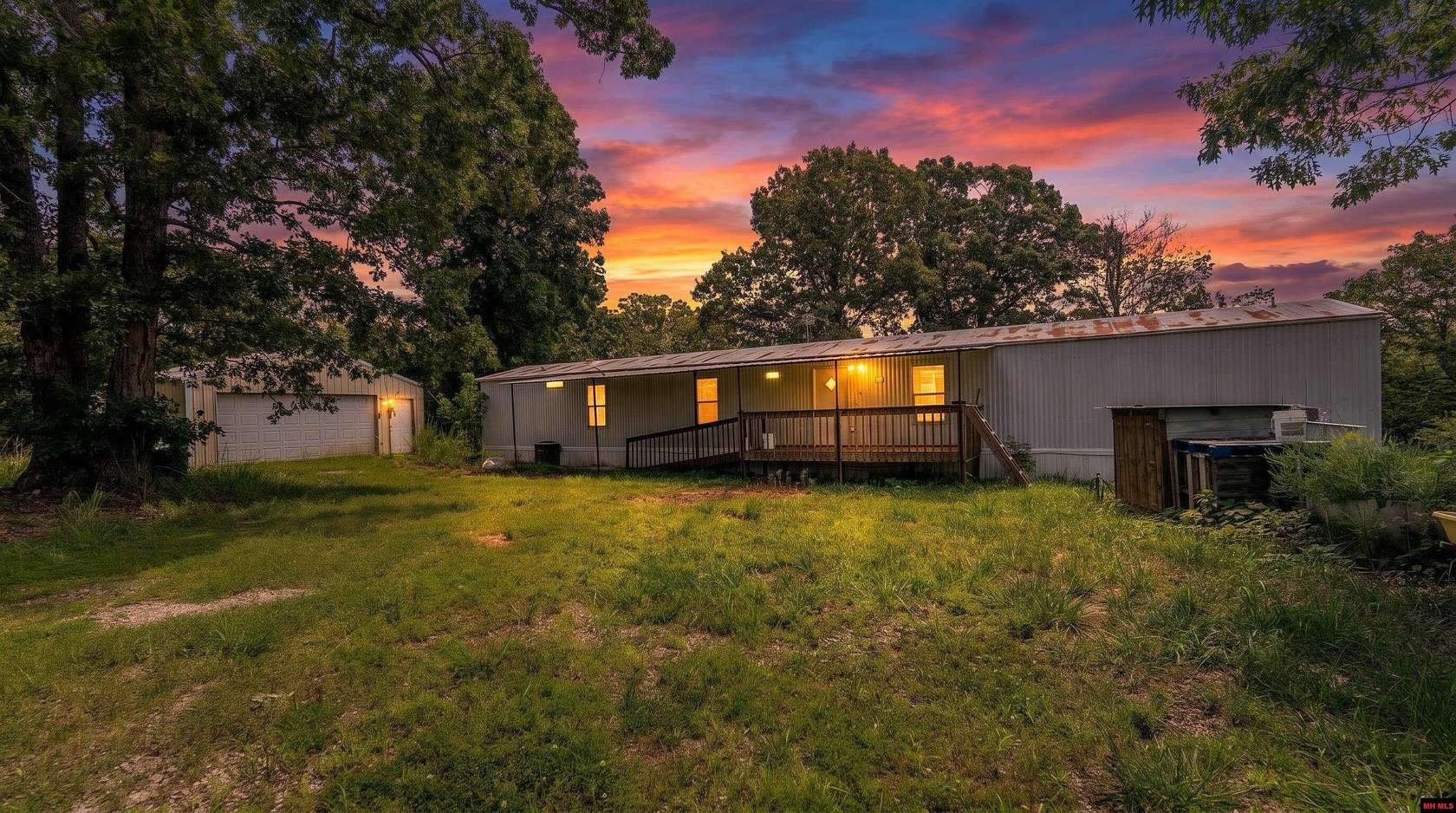 40 Acres of Recreational Land with Home for Sale in Mammoth Spring, Arkansas