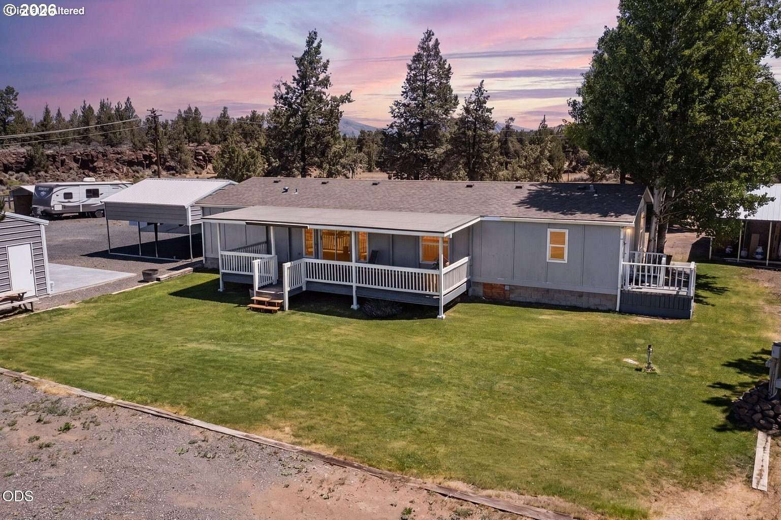 4.5 Acres of Land with Home for Sale in Redmond, Oregon