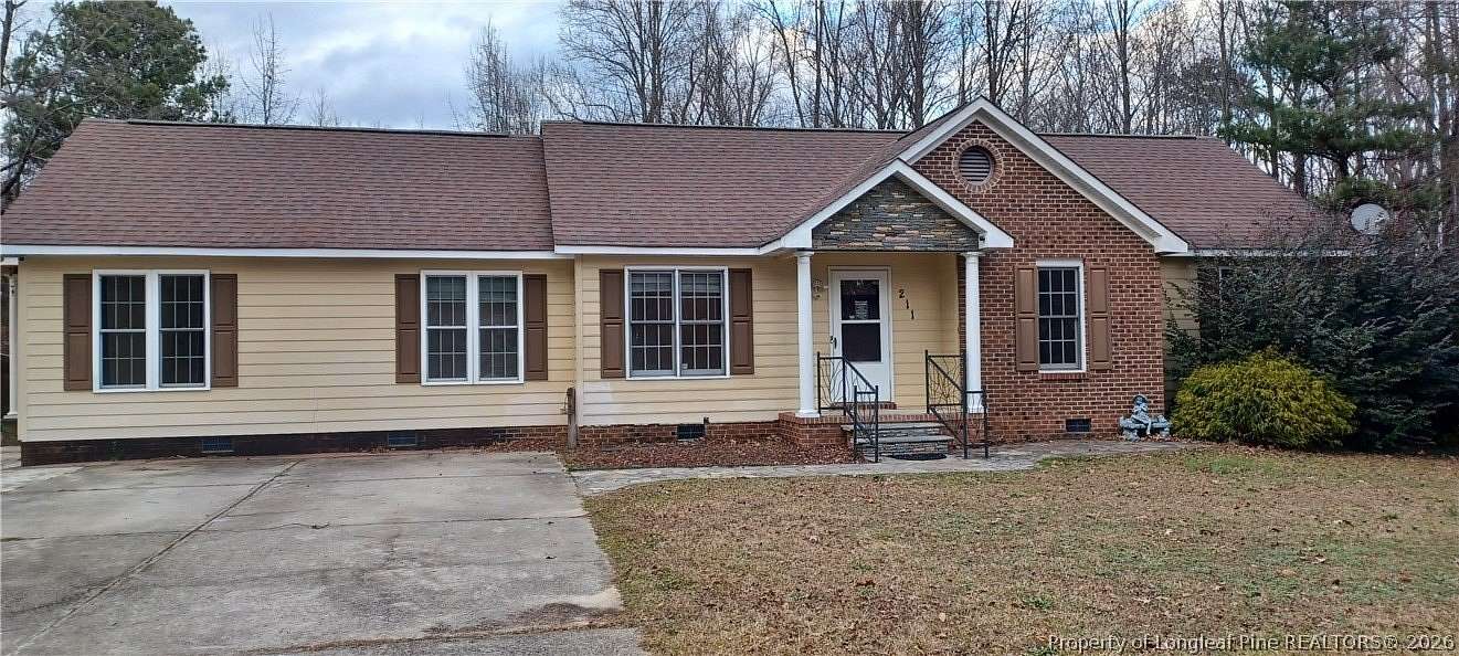 2 Acres of Land with Home for Lease in Raeford, North Carolina