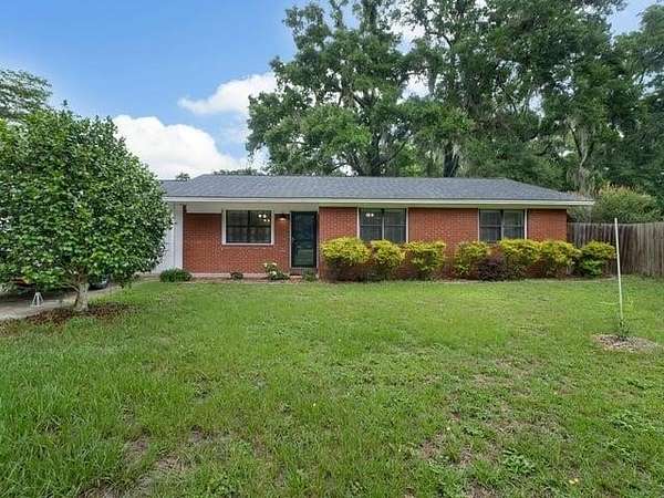 2 Acres of Land with Home for Sale in Crawfordville, Florida