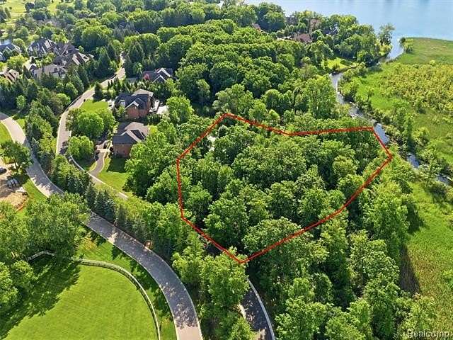 1.45 Acres of Residential Land for Sale in Bloomfield Hills, Michigan