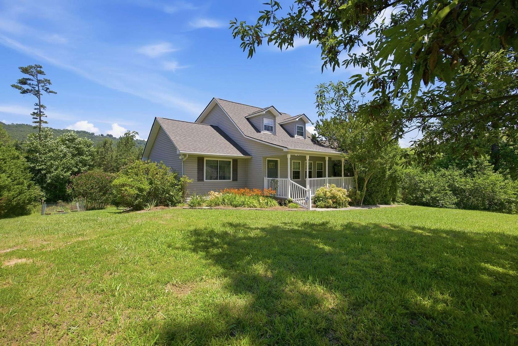 2.19 Acres of Land with Home for Sale in Trenton, Georgia