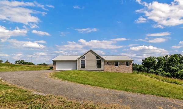 3.8 Acres of Land with Home for Sale in Cadiz, Kentucky
