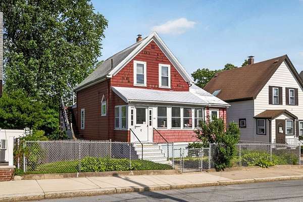 0.11 Acres of Residential Land for Sale in Winthrop, Massachusetts