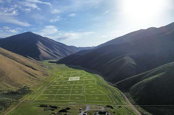 1.25 Acres of Residential Land for Sale in Hailey, Idaho