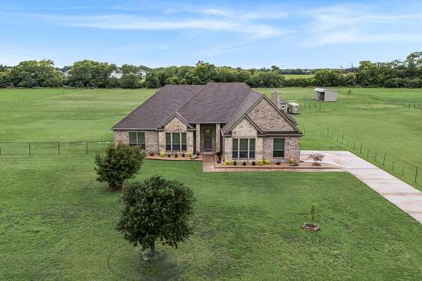 5 Acres of Land with Home for Sale in Royse City, Texas