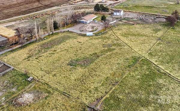 5 Acres of Land with Home for Sale in Jerome, Idaho