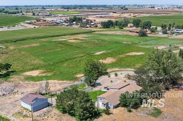 5 Acres of Land with Home for Sale in Jerome, Idaho
