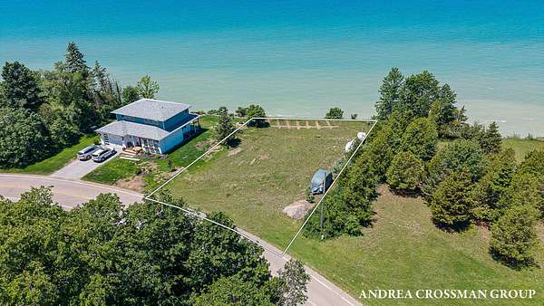 1 Acre of Residential Land for Sale in South Haven, Michigan