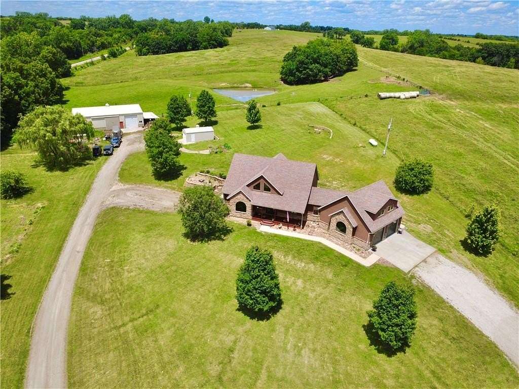 10 Acres of Land with Home for Sale in Bethany, Missouri