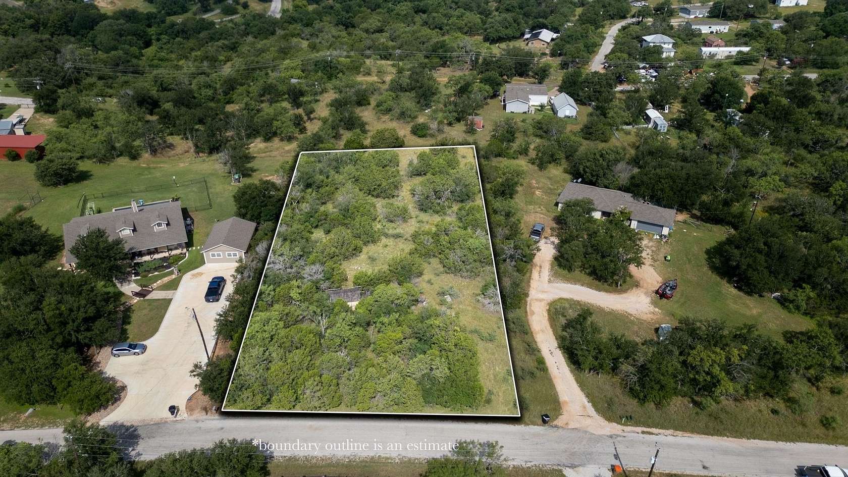 1 Acre of Residential Land for Sale in Kingsland, Texas