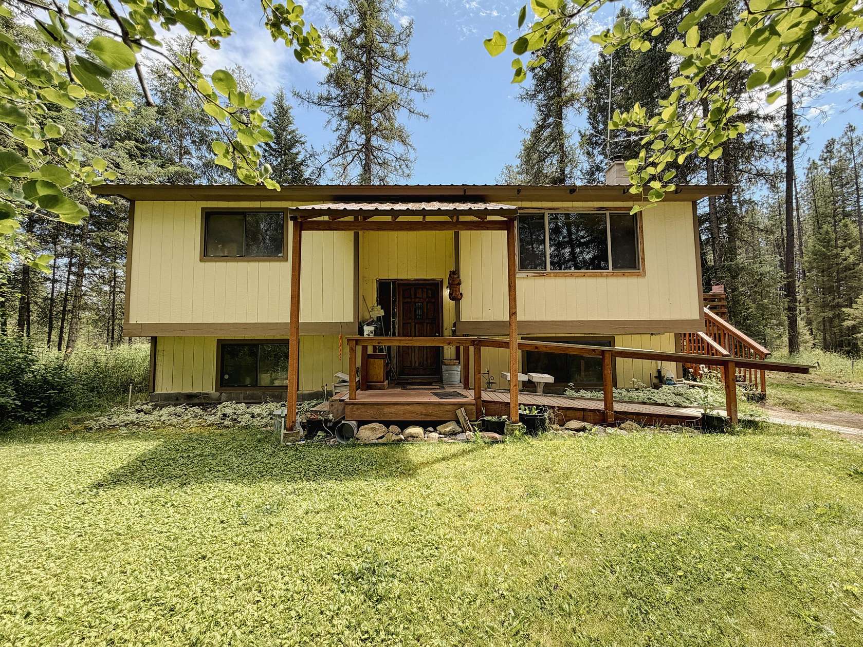 2.9 Acres of Land with Home for Sale in Valley, Washington
