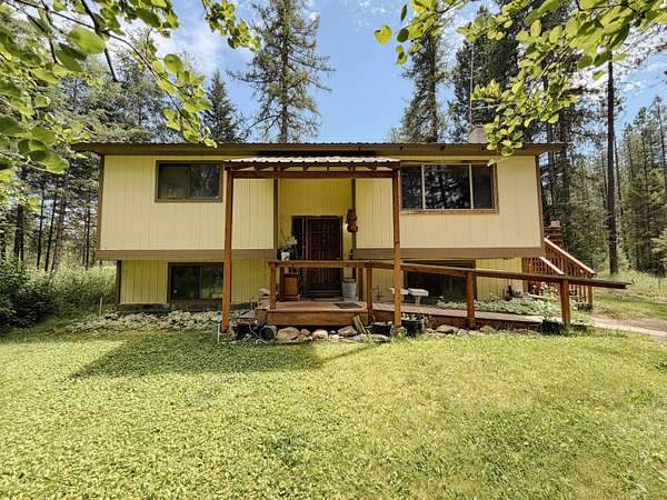 2.9 Acres of Land with Home for Sale in Valley, Washington