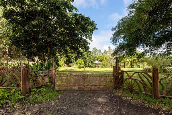 5 Acres of Land with Home for Sale in Honokaa, Hawaii