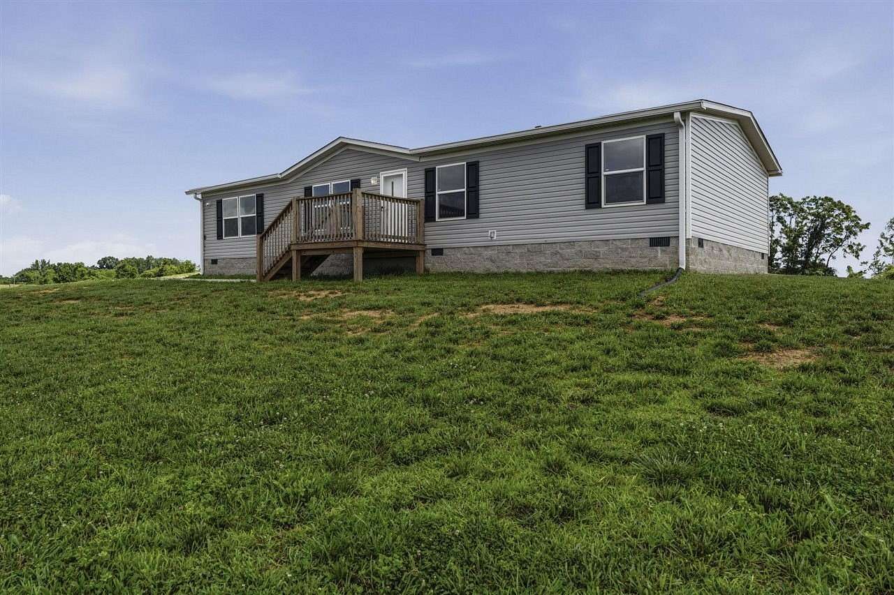 3.5 Acres of Land with Home for Sale in Glasgow, Kentucky