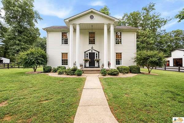 10 Acres of Land with Home for Sale in Glasgow, Kentucky