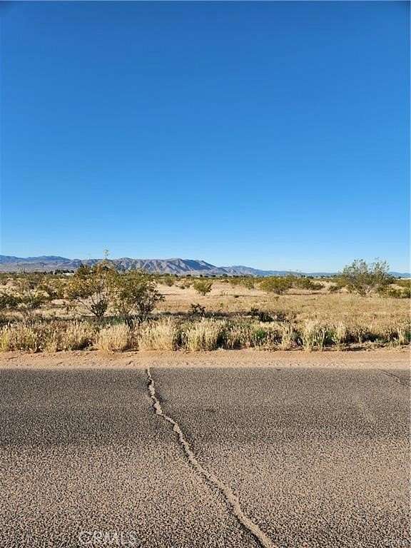 2.5 Acres of Commercial Land for Sale in Apple Valley, California