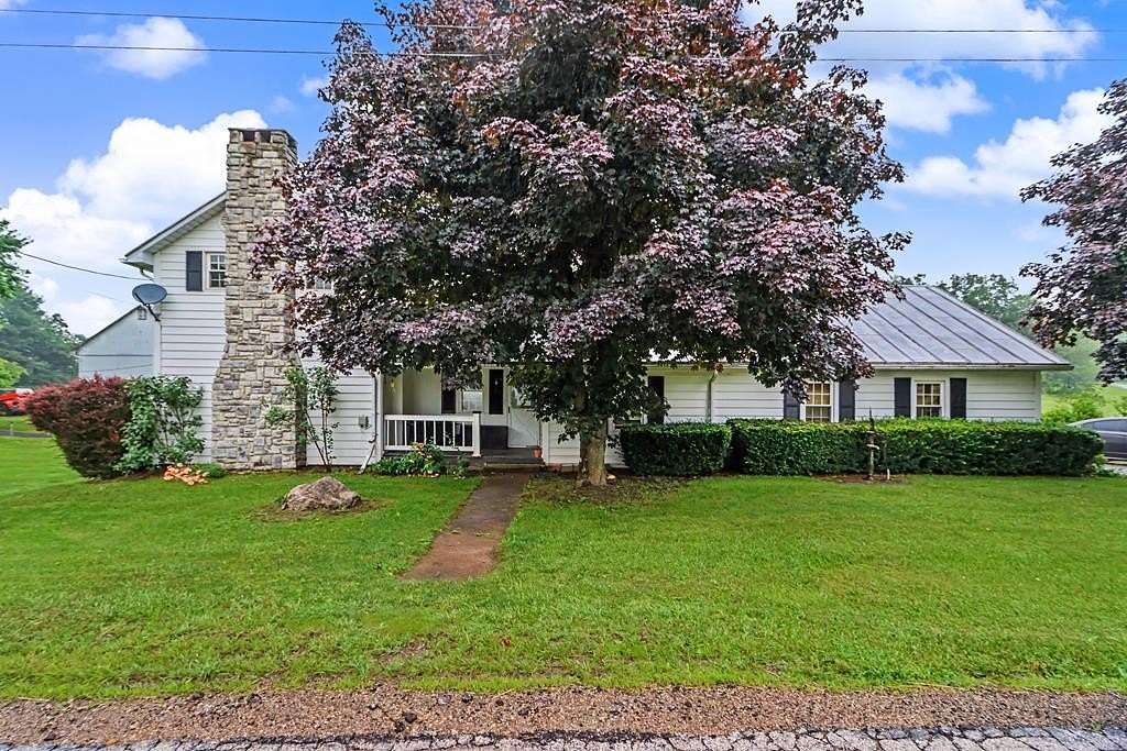 5.44 Acres of Land with Home for Sale in Mansfield, Ohio