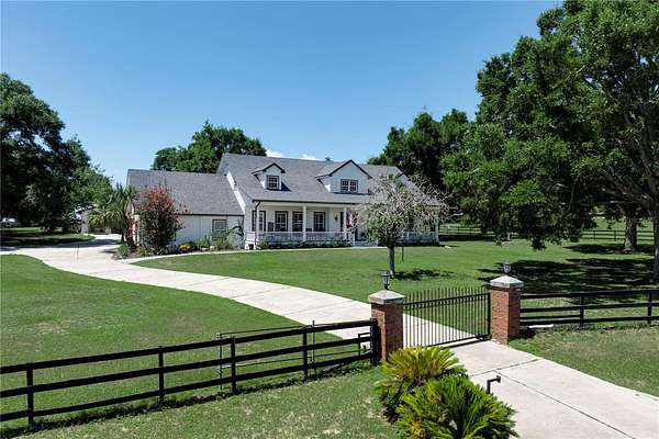 2.25 Acres of Land with Home for Sale in Montverde, Florida
