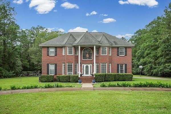 3 Acres of Land with Home for Sale in Albany, Georgia