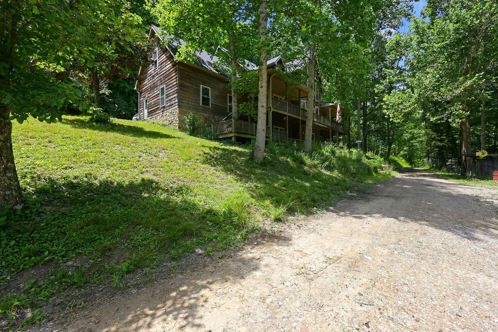27 Acres of Land with Home for Sale in Bradfordsville, Kentucky