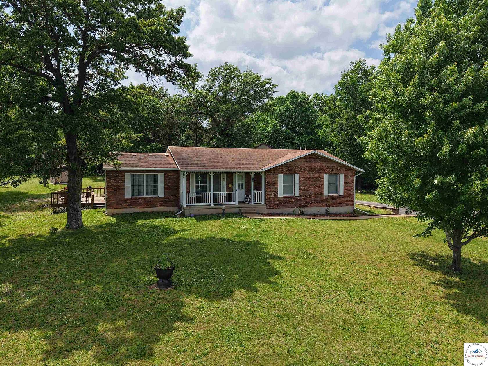 10 Acres of Land with Home for Sale in California, Missouri